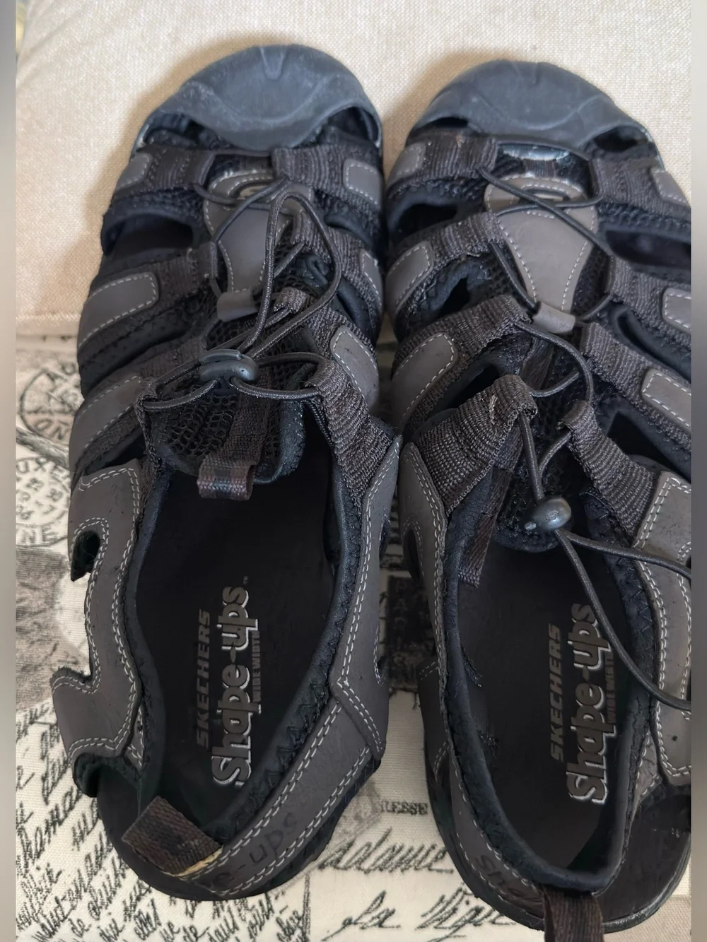 Skechers shape ups